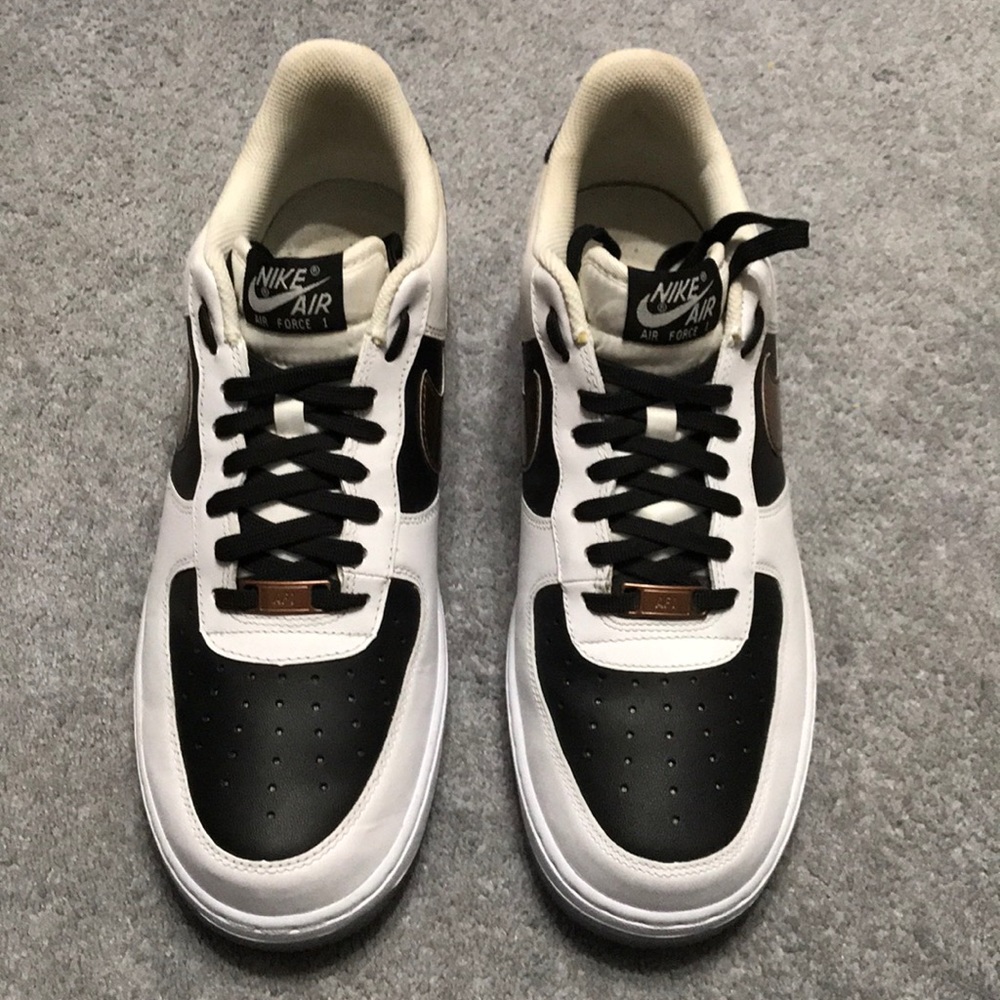 Men’s Nike Air Force 1 shoes